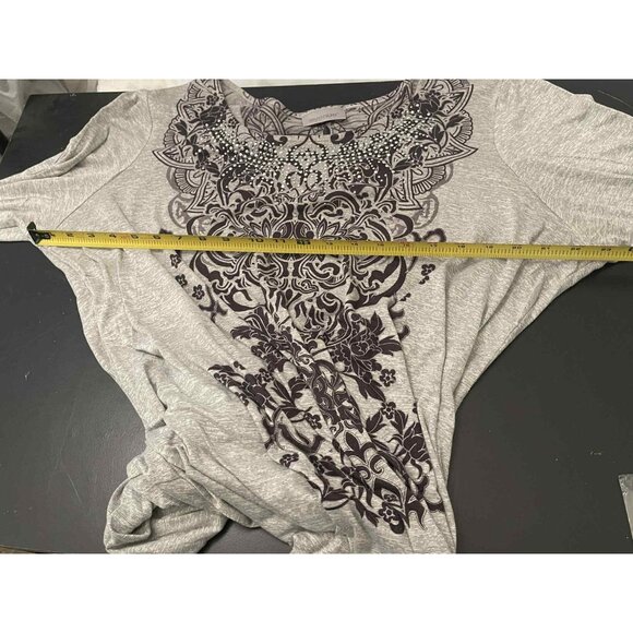 Avenue Paisley PLUS Size 18/20 (XXL) Artsy Studded Asymmetrical Scoop Neck Tee - Picture 9 of 10